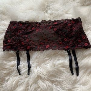 Lace garter belt